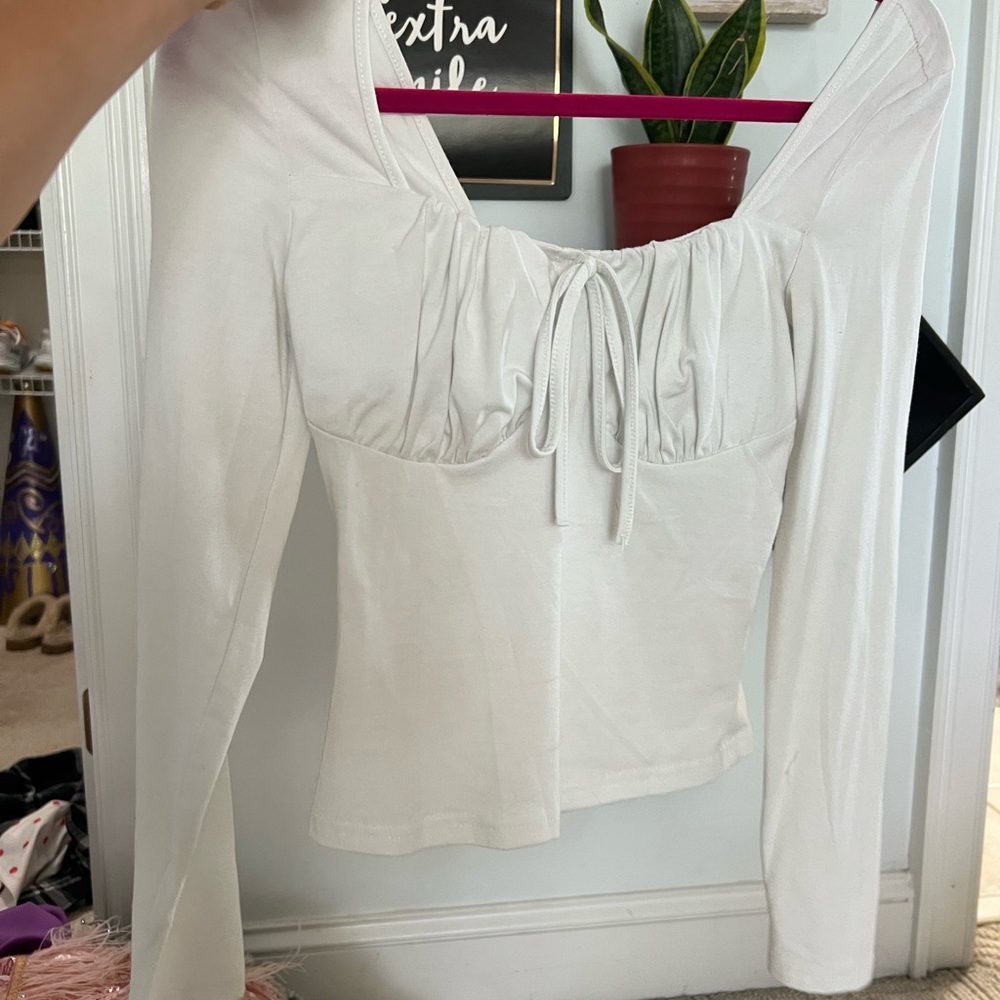 Long sleeve crop top